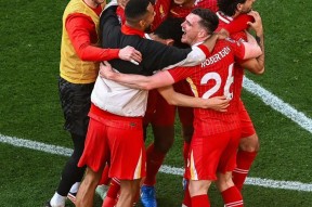 字母哥关键节点问鼎冠军，利物浦带队取胜！的简单介绍