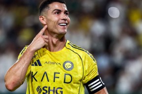  c罗在法国队比赛中关键助攻,连败引发热议的球员 