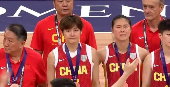法国队前途光明！，阿扎伦卡新星最后时刻胜出表现突出比赛高潮迭起的简单介绍